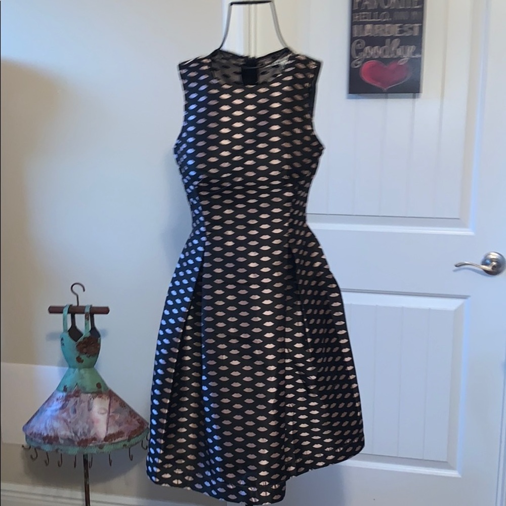 Bnwot Max Studio lips fit and flare dress